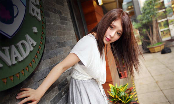 兰州想找一个女性生孩子给报酬-｛找个女人生孩子多少钱｝